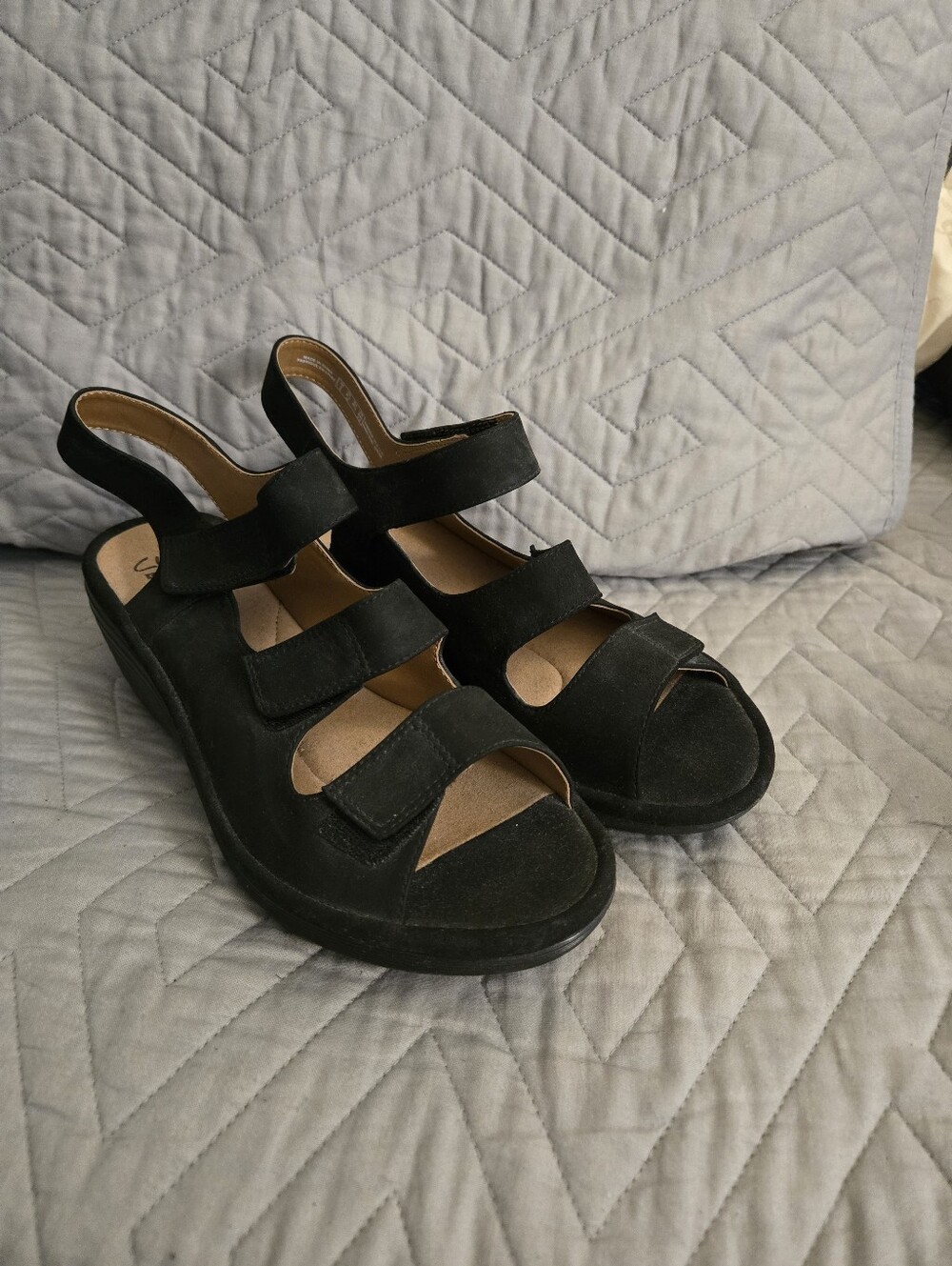 New Black Clarks Reedly Juno Wedge Sandals Size 8.5 Wide